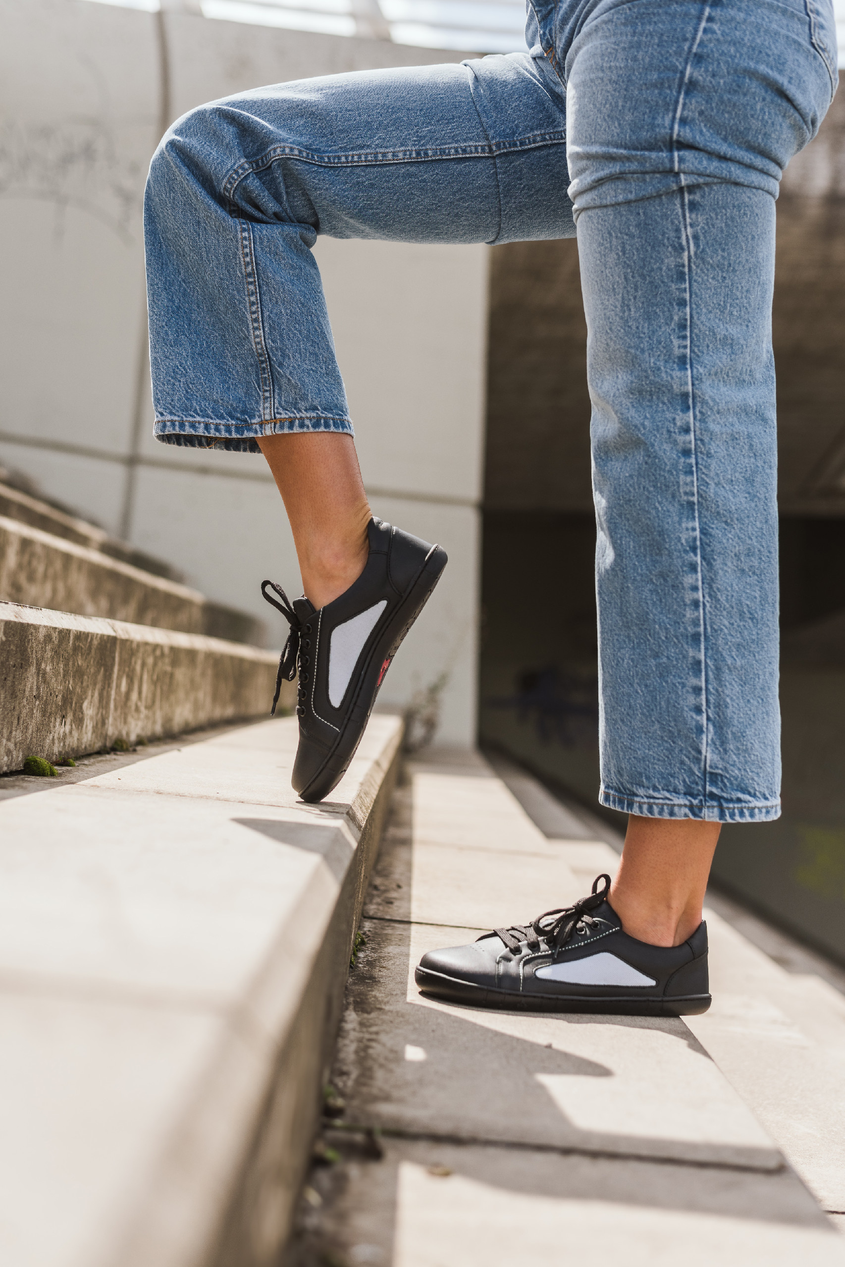 Barefoot sneakers Antal Aire black and white - Image 2