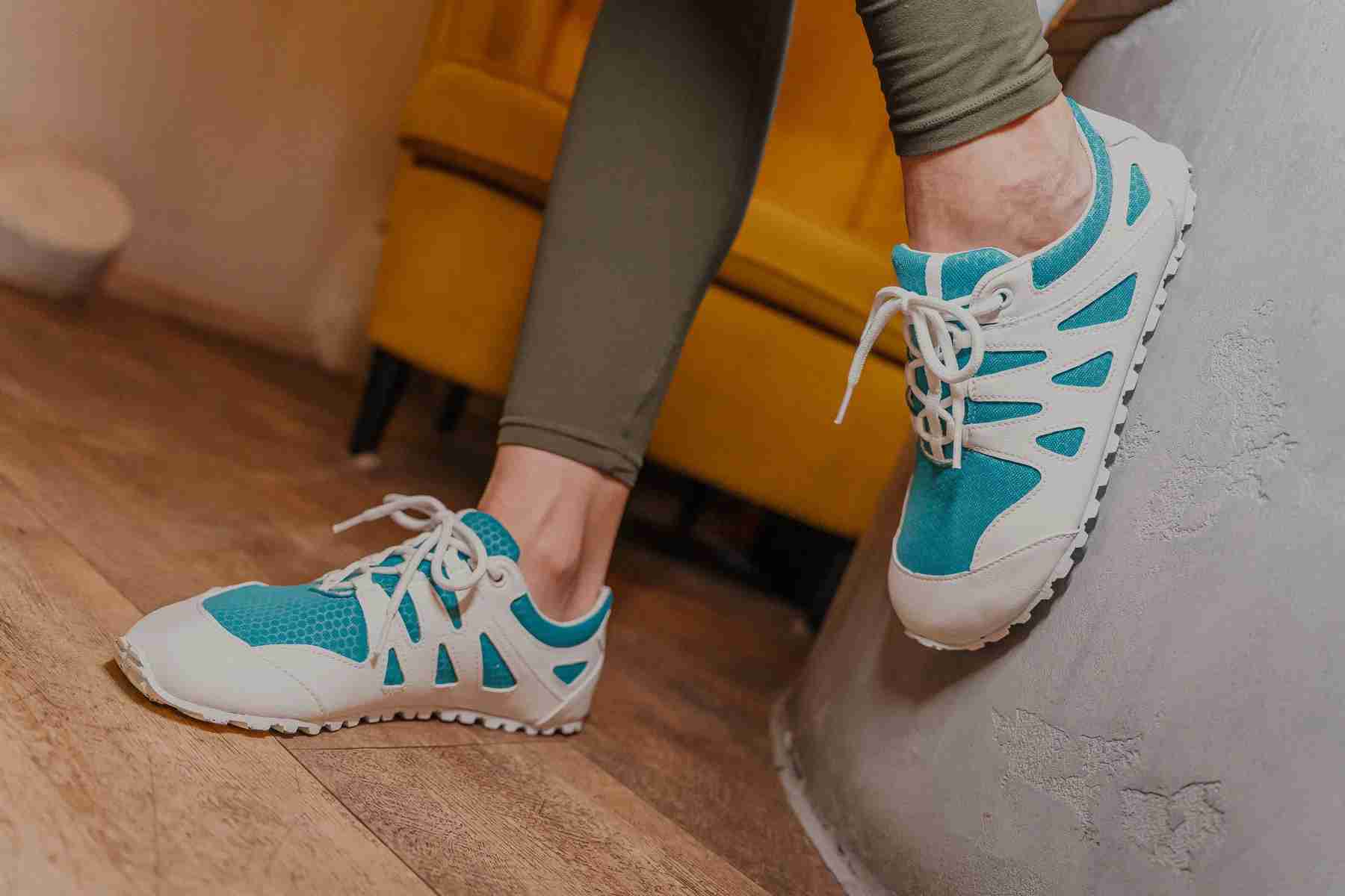 Ahinsa Shoes Chitra Trek and Trail barefoot white-blue sneakers - Image 7