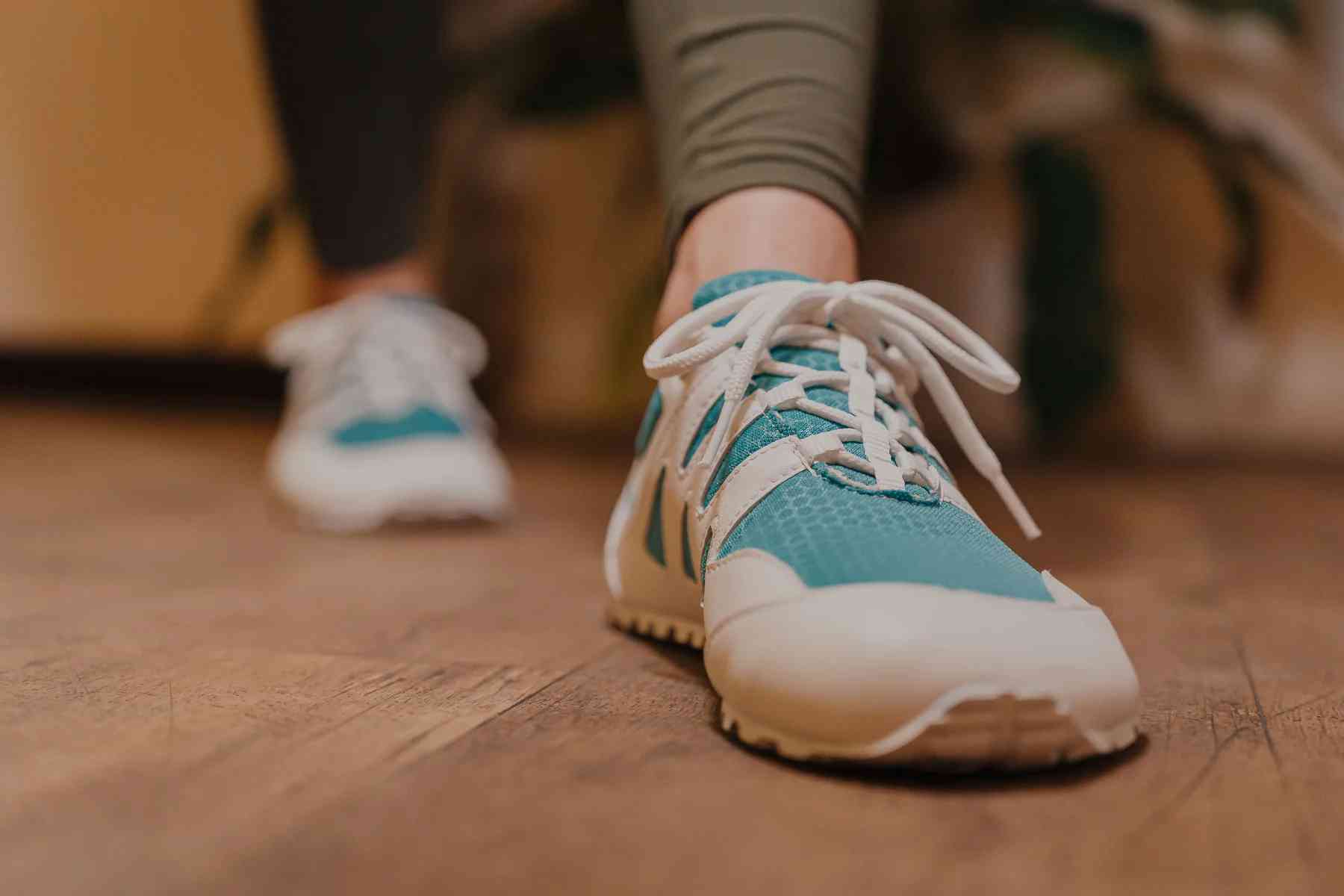 Ahinsa Shoes Chitra Trek and Trail barefoot white-blue sneakers - Image 6