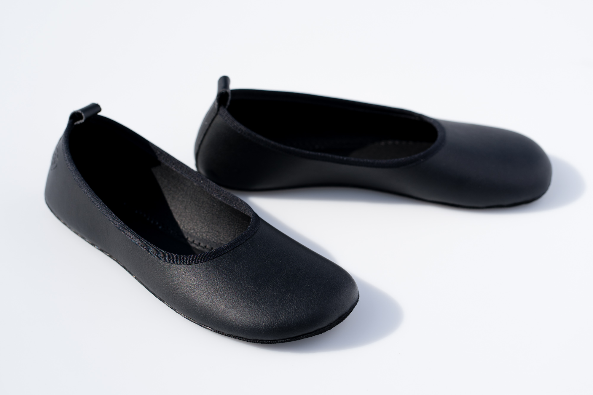 Ananda Narrow juodi bateliai