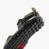Vivobarefoot Tracker Ora – lengvos moteriškos barefoot basutės su plačia pirštų zona, lanksčiu sukibimą užtikrinančiu padu ir reguliuojamais dirželiais, sukurtos natūraliam judėjimui žygiuose bei kasdieniam dėvėjimui.